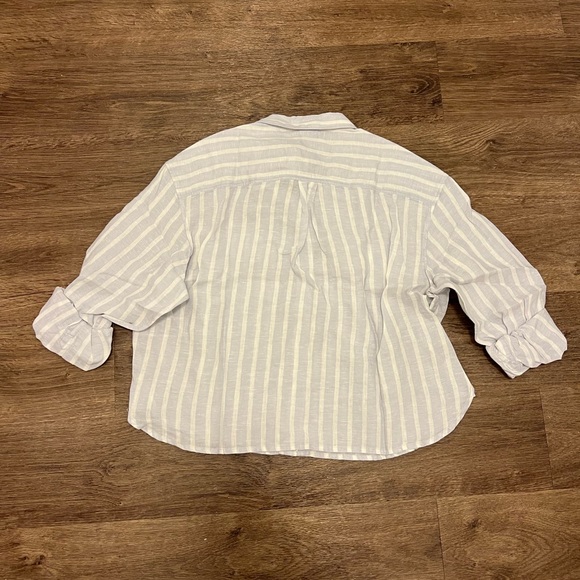 NWT Gap 100% Linen Cropped Shirt in Light Blue and White Stripe - Size Small - Picture 11 of 11